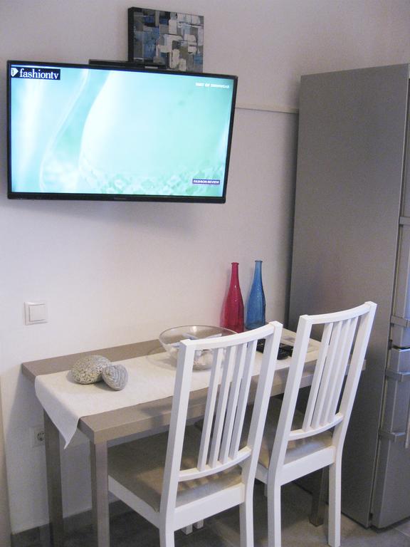 Lavish Suites Agios Ioannis Diakoftis Екстер'єр фото