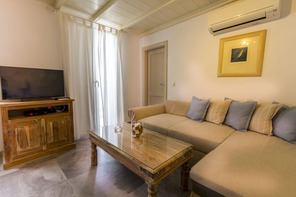 Lavish Suites Agios Ioannis Diakoftis Екстер'єр фото