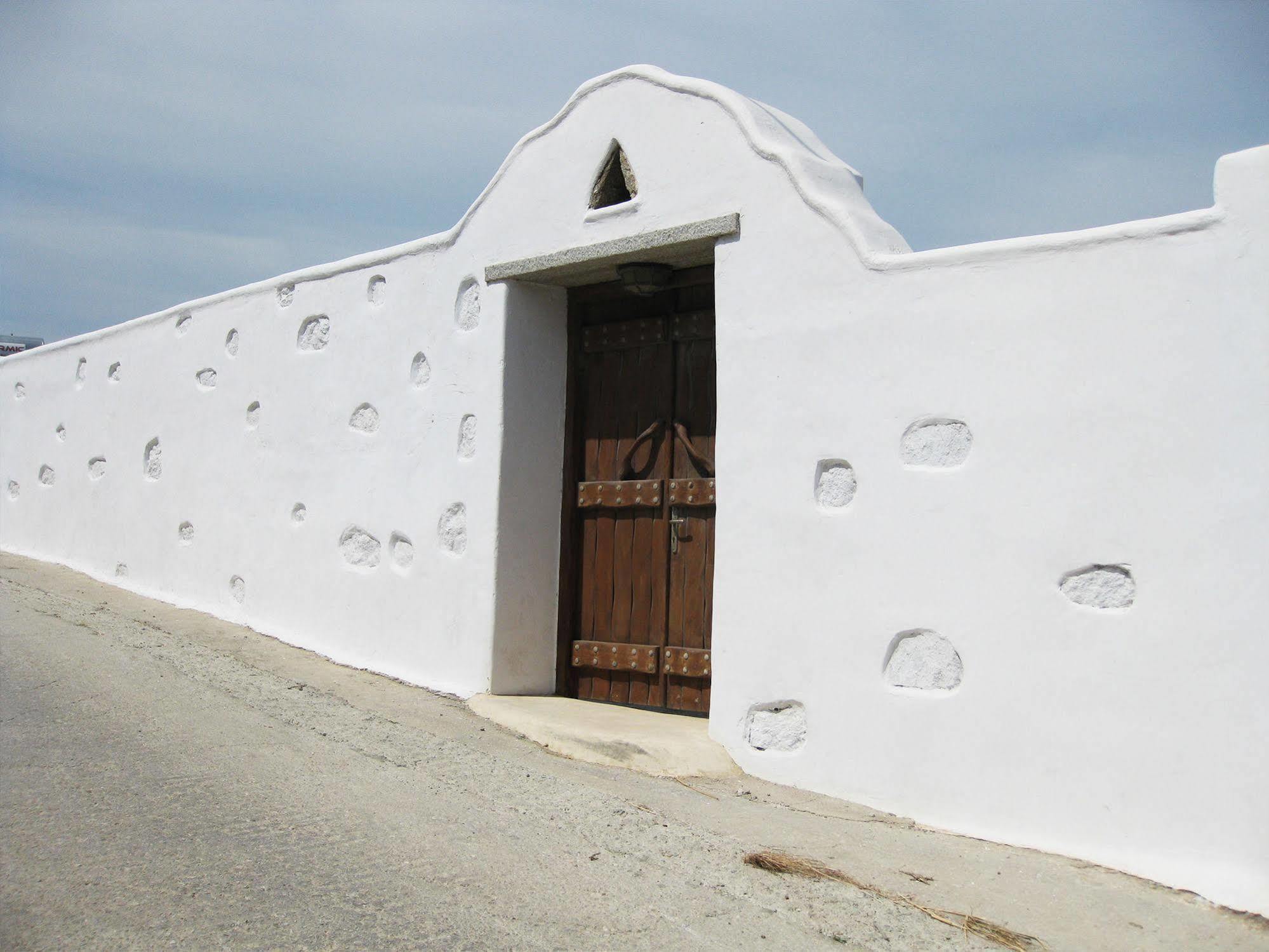 Lavish Suites Agios Ioannis Diakoftis Екстер'єр фото
